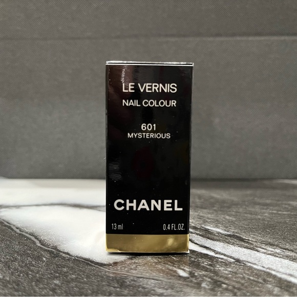 Chanel Les Vernis “Mysterious” 601 Nail Polish - New In Box - Picture 2 of 11